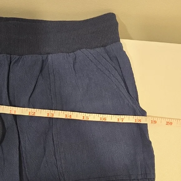 Puimentiua Jogger Pants - Picture 10 of 11